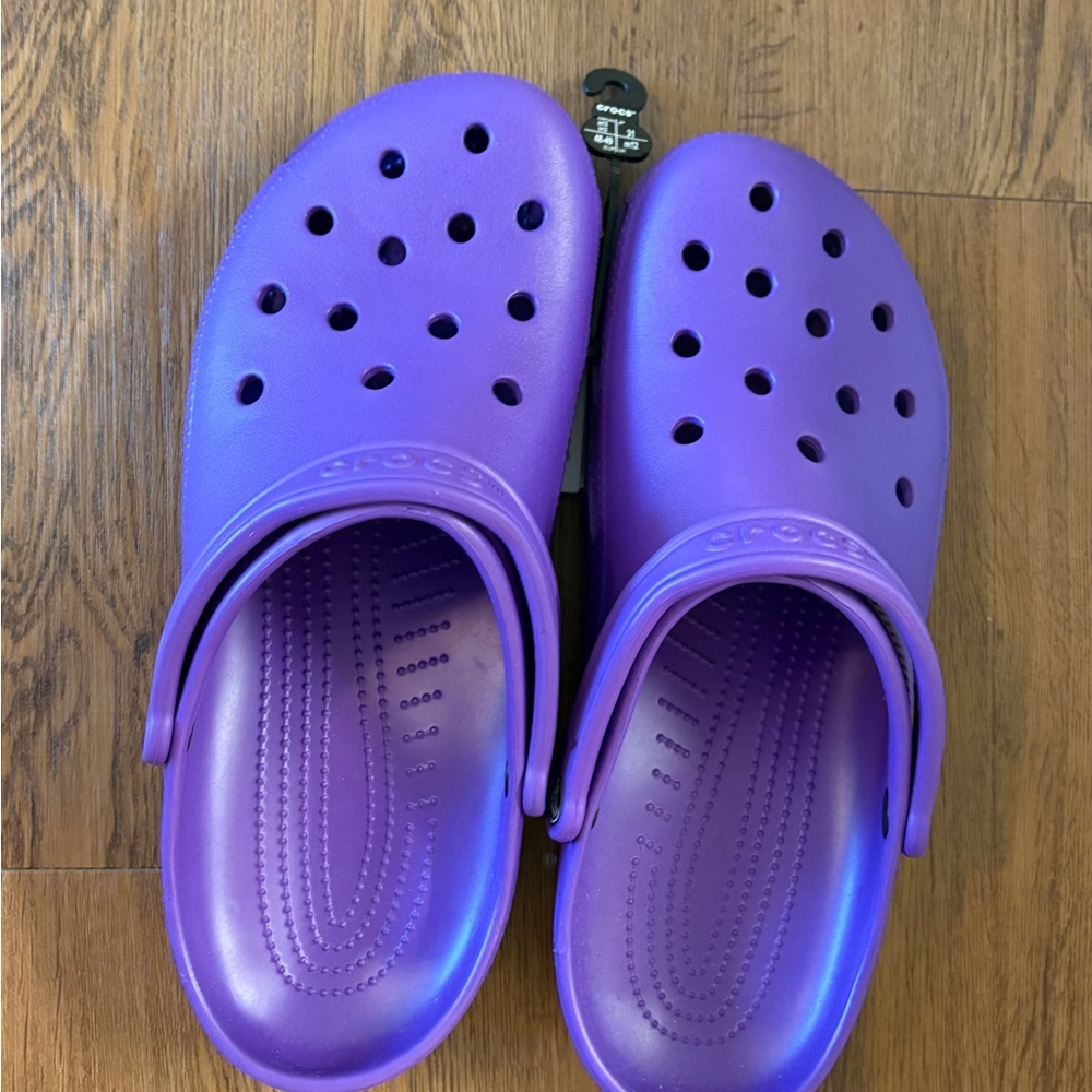 NWT Crocs Classic Clog - Dark Purple - Men’s 13 - Picture 2 of 4